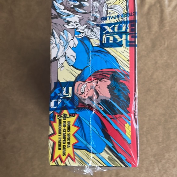 Unopened box of doomsday superman, 1993 collector cards - Picture 2 of 3